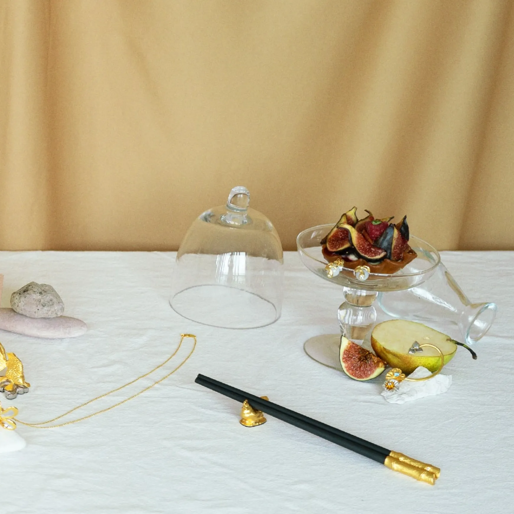 Chopsticks with Rooster and Hen Rests