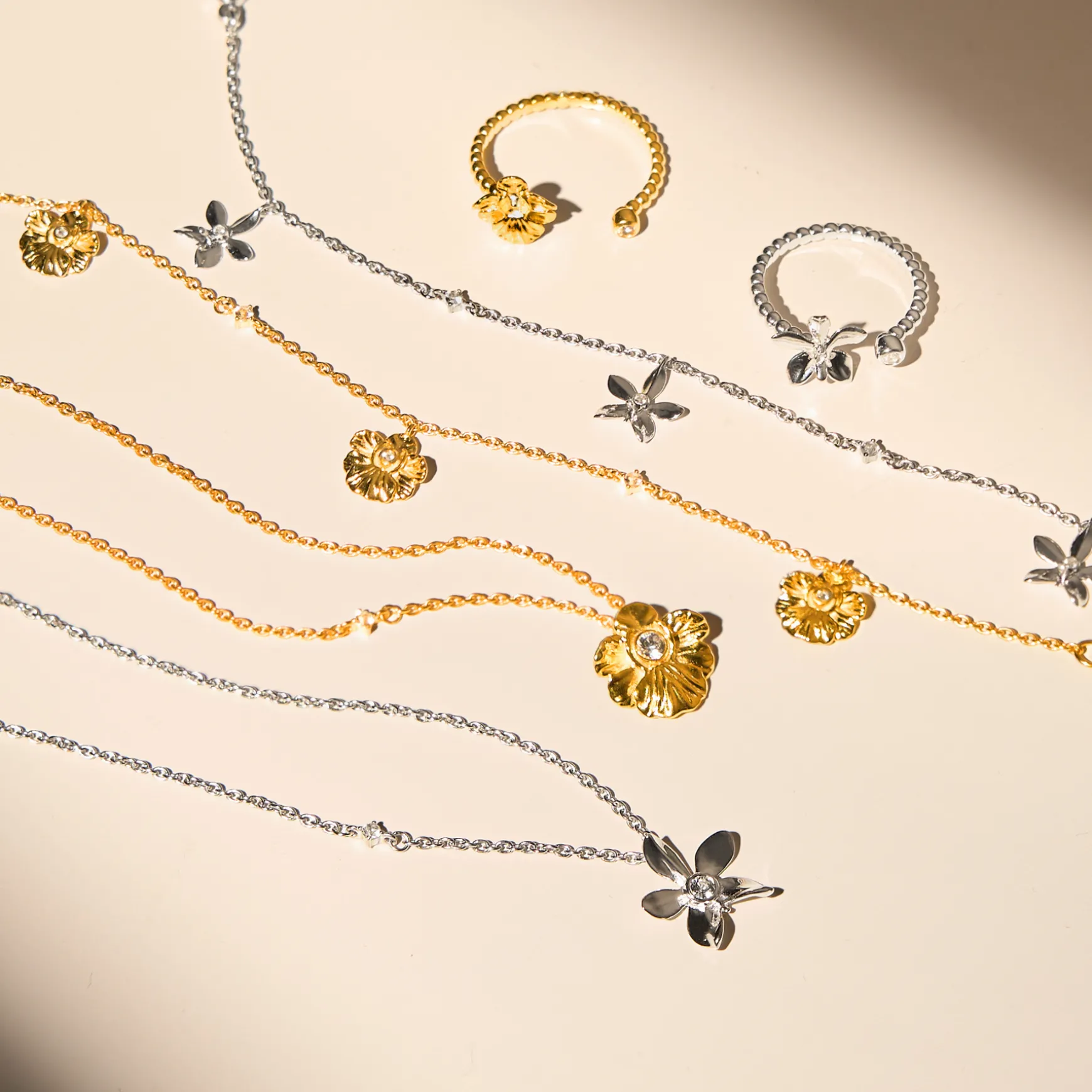 Dainty Ascocenda Necklace