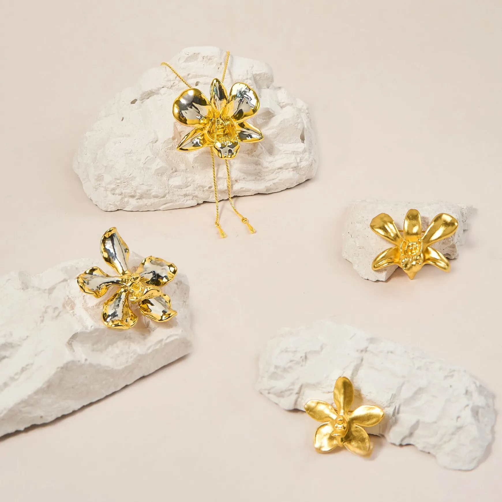 Dendrobium Li Min Eng Orchid Brooch/Pendant (G)
