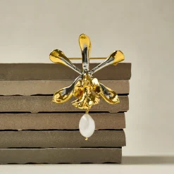 Encyclia Tampensis Orchid Pearl Brooch