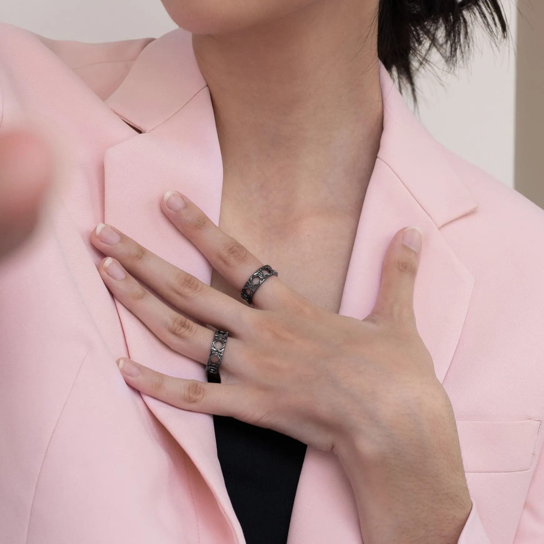 Entwined Rattan Ring in Black Rhodium