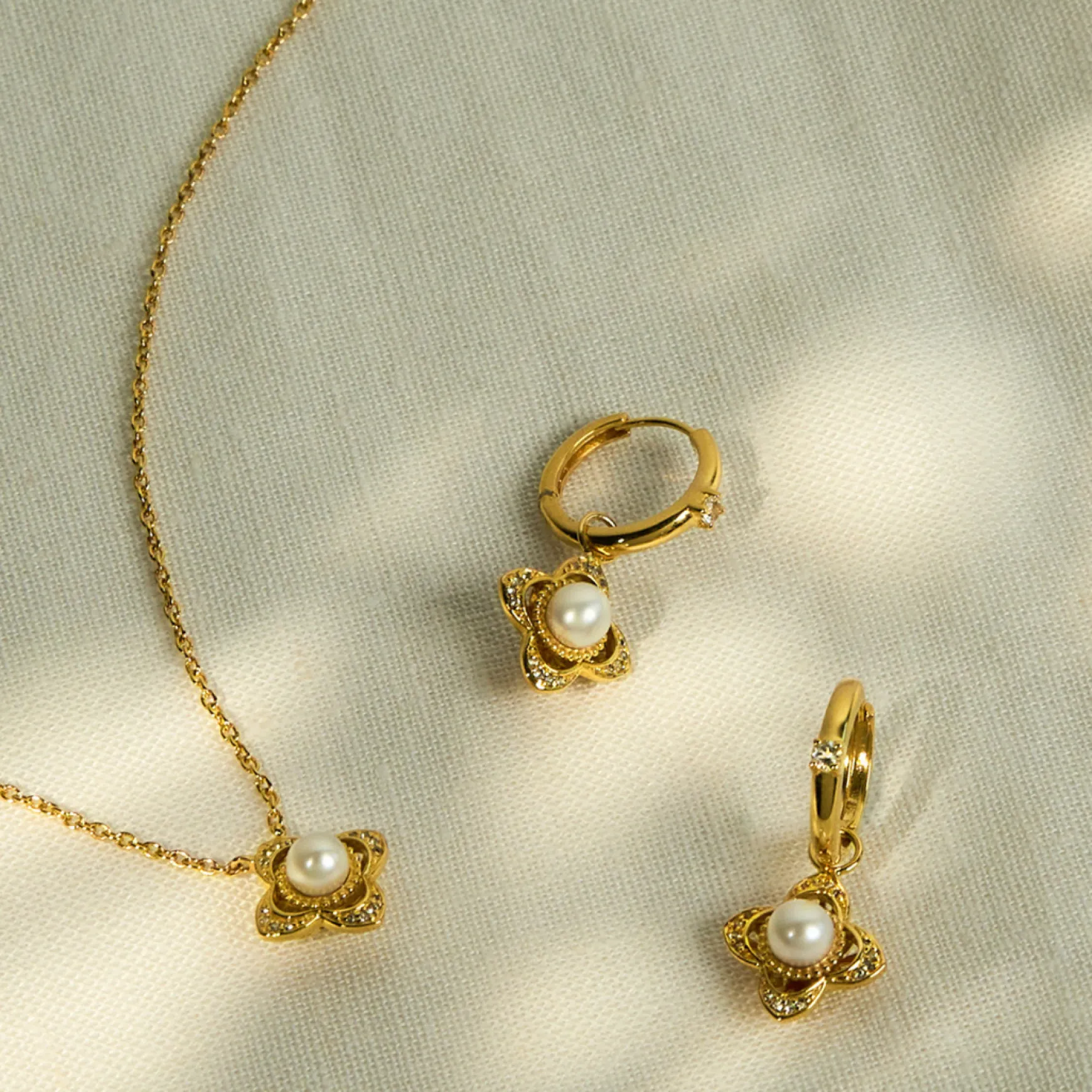 Lady Peranakan Necklace