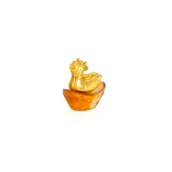 Mini Celestial – Ox on Amber Liu Li
