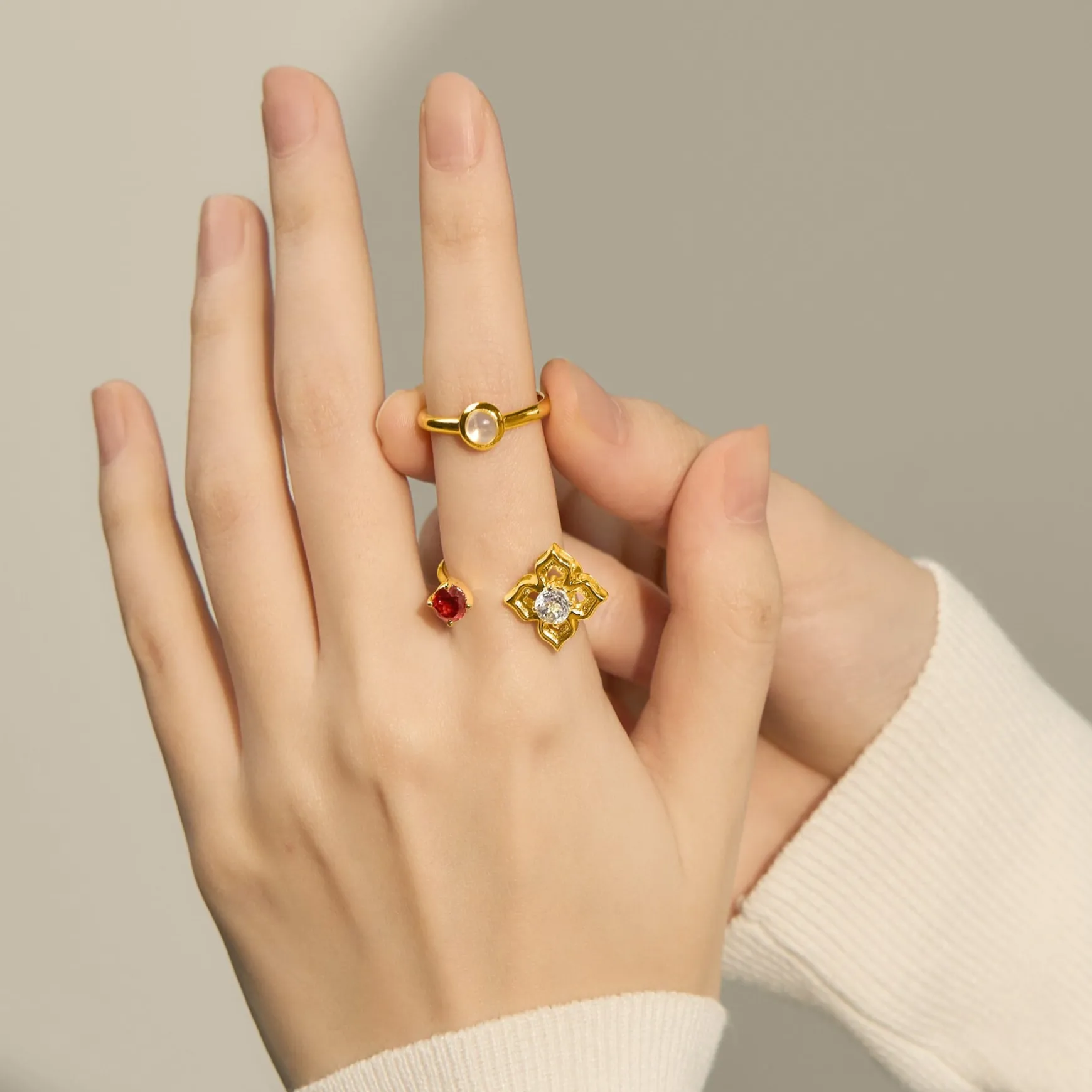 Peranakan Moments Lace Ring with Red Garnet and White Topaz
