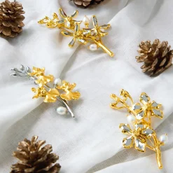 Renantanda Symphony Brooch with Pearls