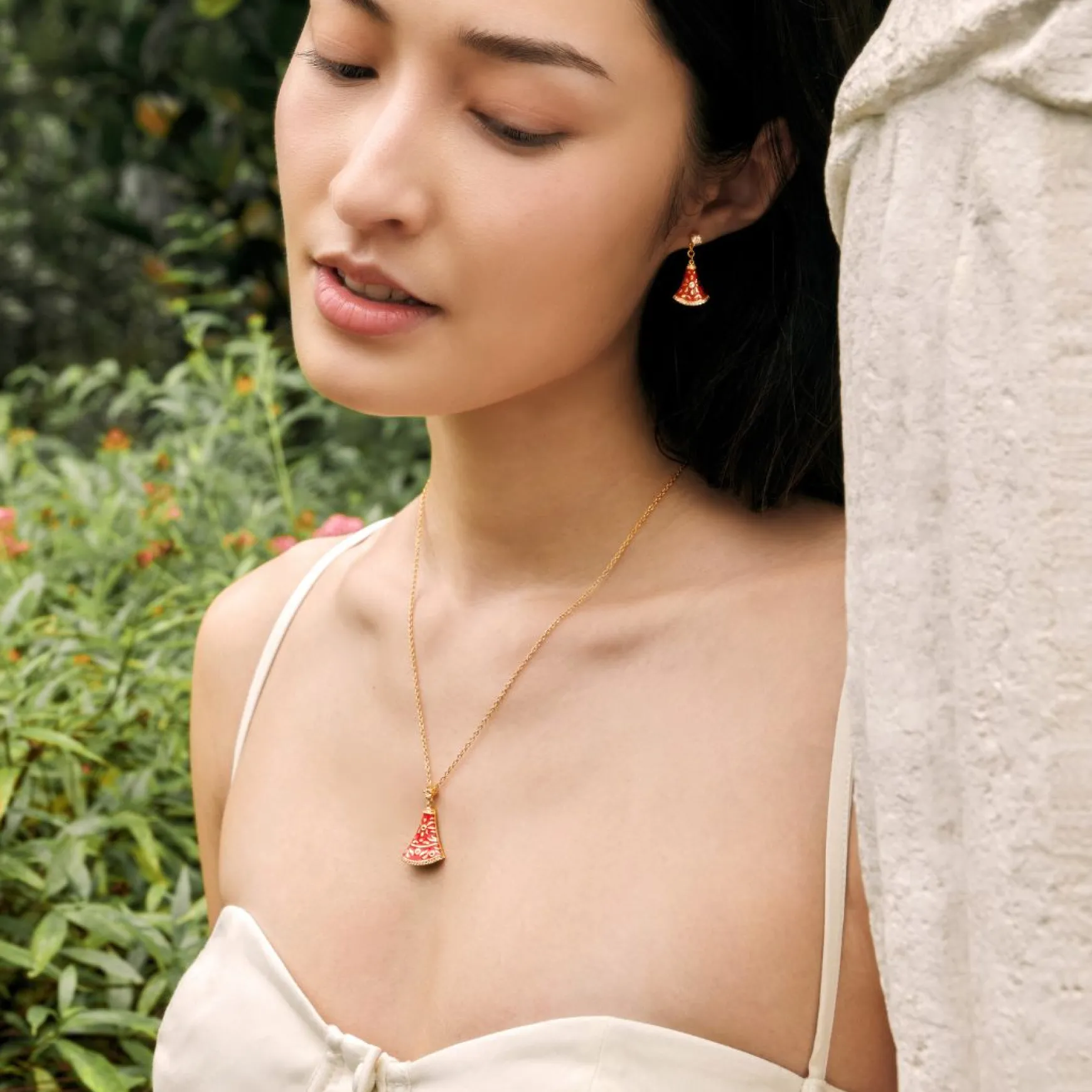 Sweet Nyonya Necklace in Gold with White Topaz