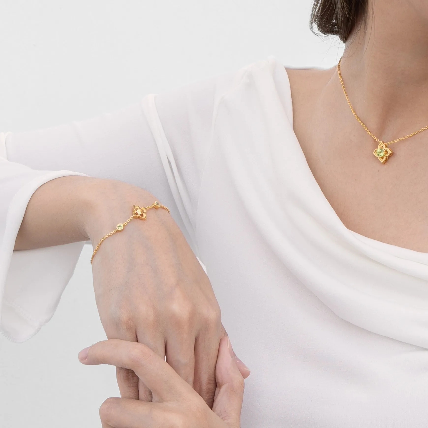 Timeless Peranakan Bracelet With Peridot