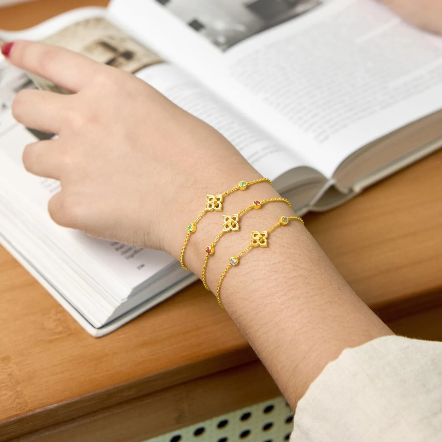 Timeless Peranakan Bracelet With Peridot