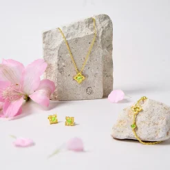 Timeless Peranakan Bracelet With Peridot