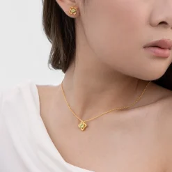 Timeless Peranakan Small Necklace With Peridot