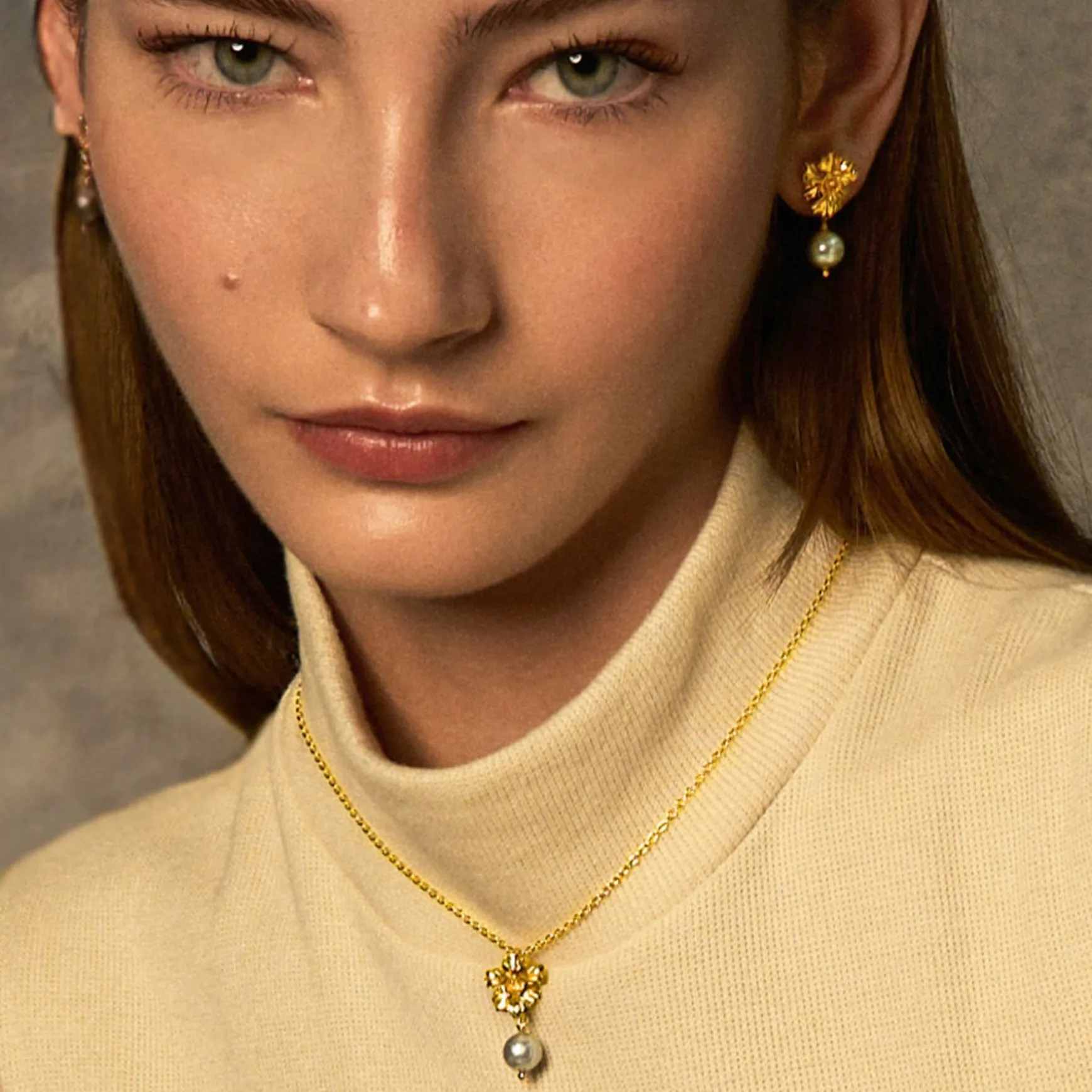 Vanda Whispers Necklace